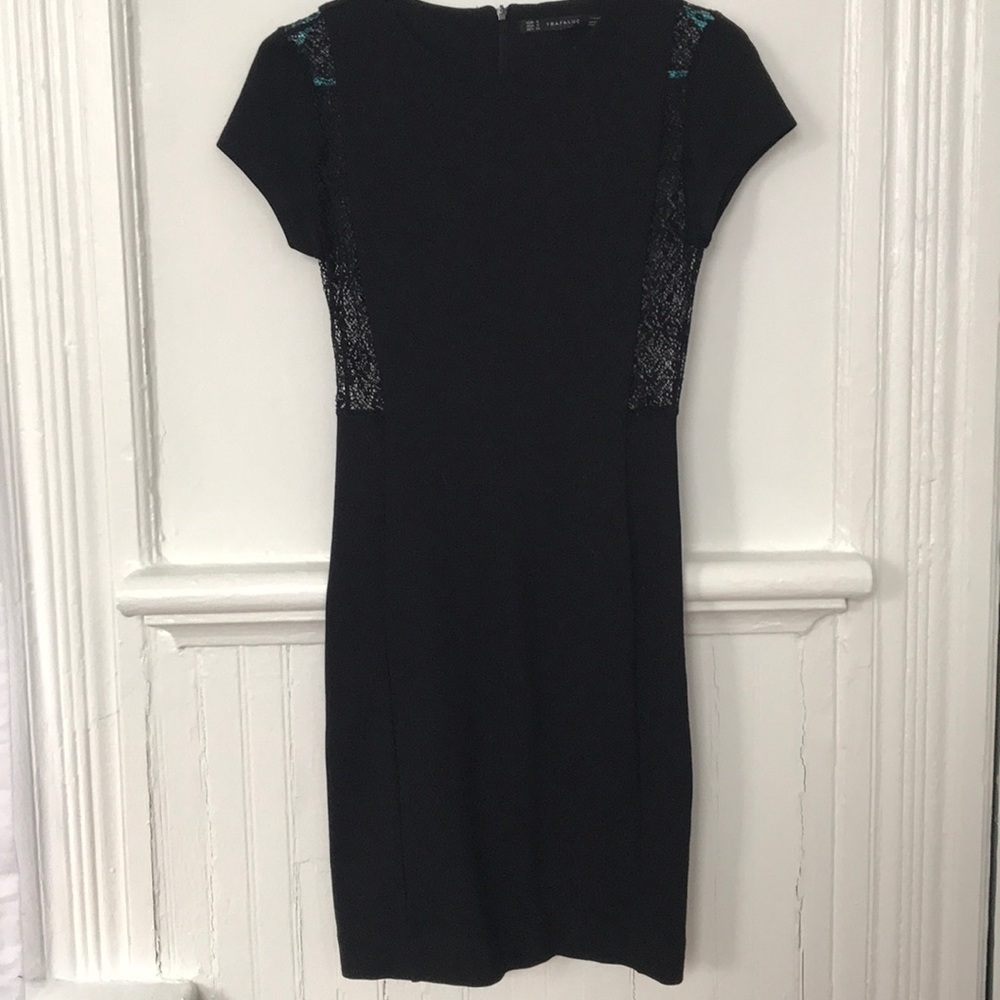 Black Zara dress w/stunning lace on the sides-SM
